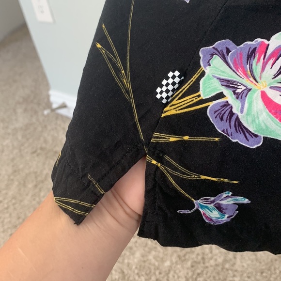 Vans Tropical Flower Print Button Down Top Black size S - Picture 4 of 9